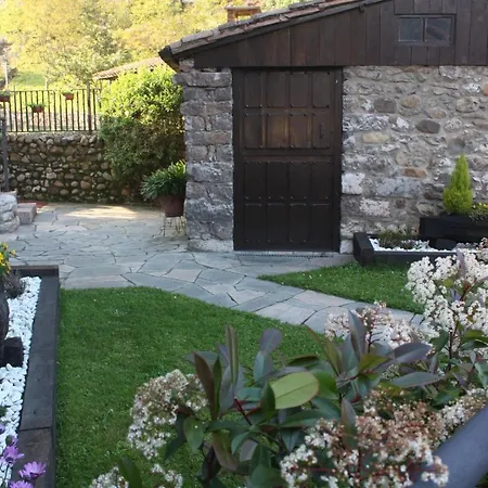 La Cueva Ii Country house *